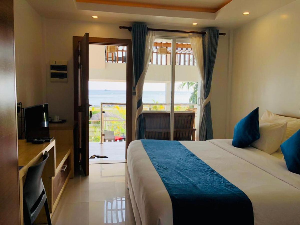 Hotel Reef Edge Thulusdhoo, Maldives Exterior foto